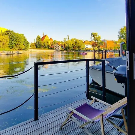 Dom Na Wodzie Lamare Tiny Boat * Bydgoszcz