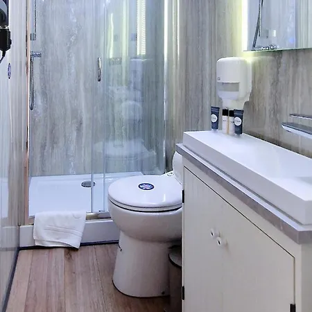 Dom Na Wodzie Lamare Tiny Boat * Bydgoszcz